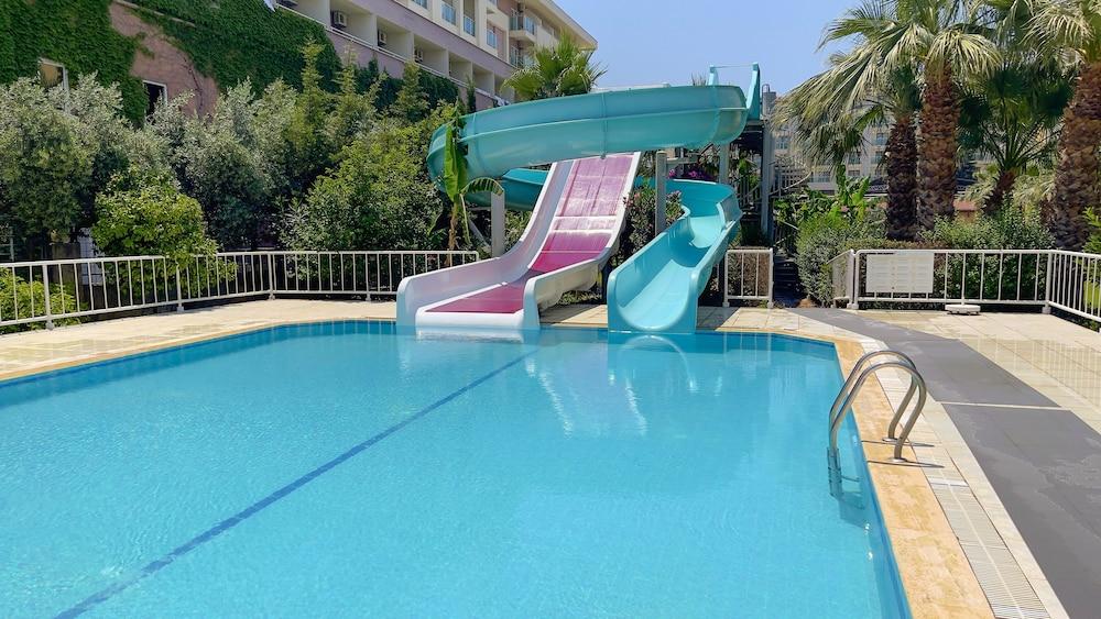 Hotel Titan Garden Ultra All Inclusive Konaklı エクステリア 写真